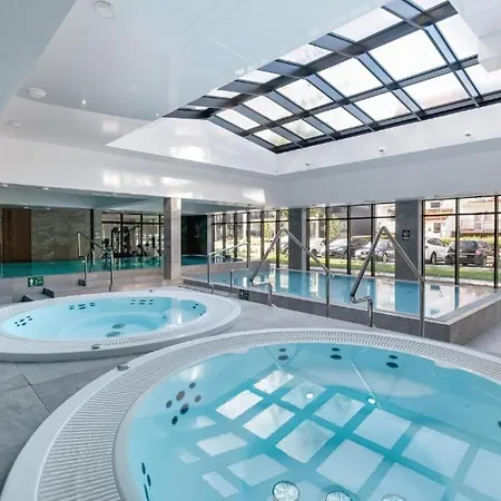 Komfortowy Greenport Restauracja&spa 公寓 科沃布热格